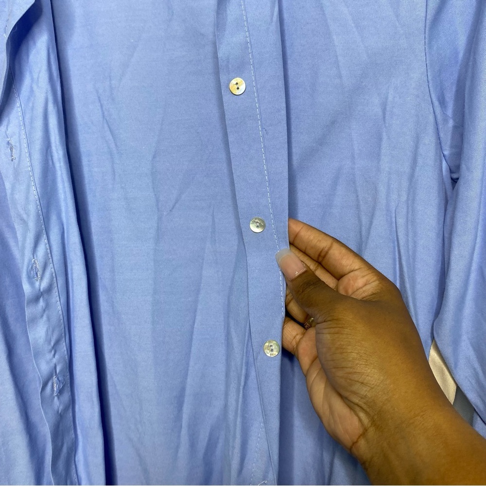 Elegant Blue Floral Accent Blouse - Picture 5 of 6
